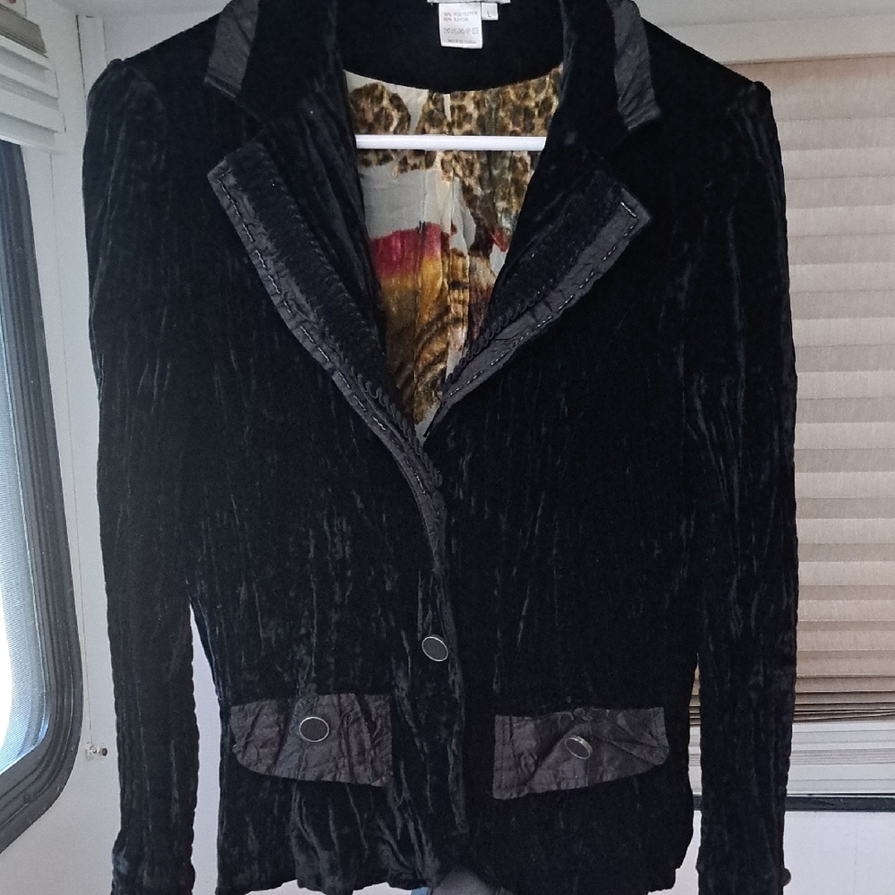 Alberto Makali Black Velvet Blazer